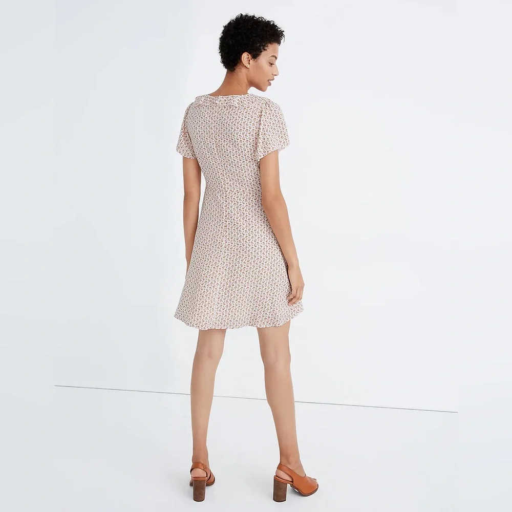 NWT Madewell Ruffle Flutter Sleeve Dress in Cutout Blooms Size 10 - Picture 3 of 7